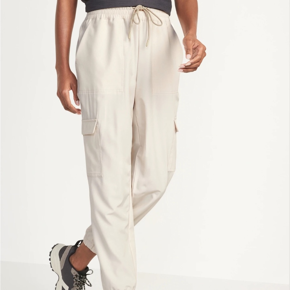High rise cargo jogger (like new)